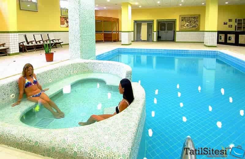Hedef Rose Garden Hotel